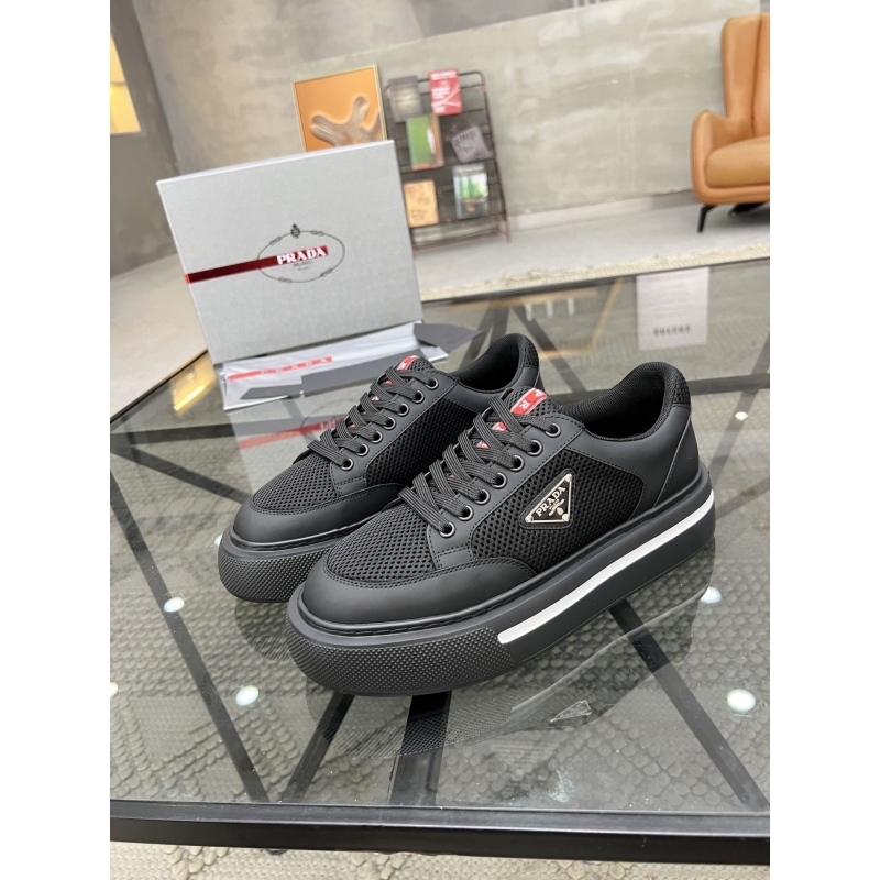 Pra*a casual shoes